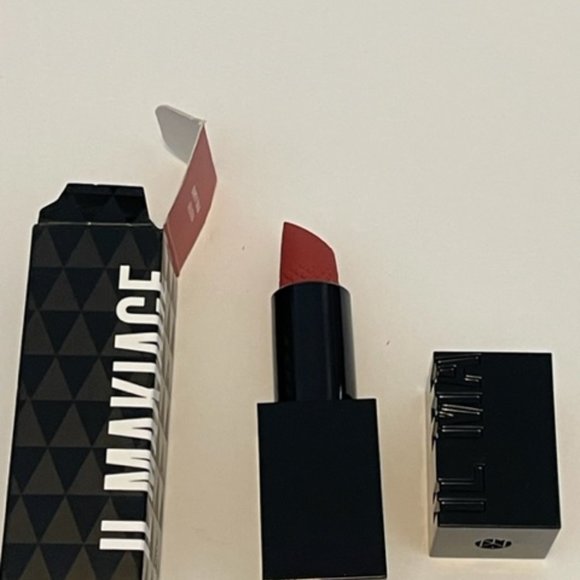 Matte Lipstick - Picture 3 of 3